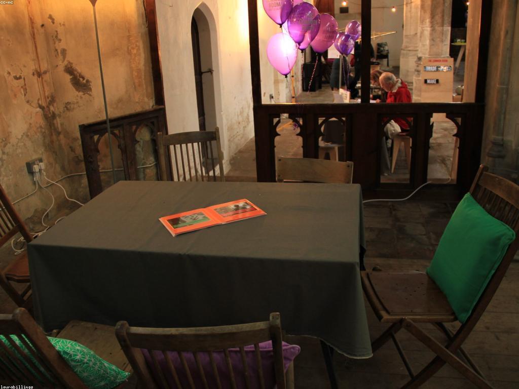 ភាពជឿជាក់និងការត្រួតពិនិត្យ ក្នុងសង្គមសម័យថ្មី