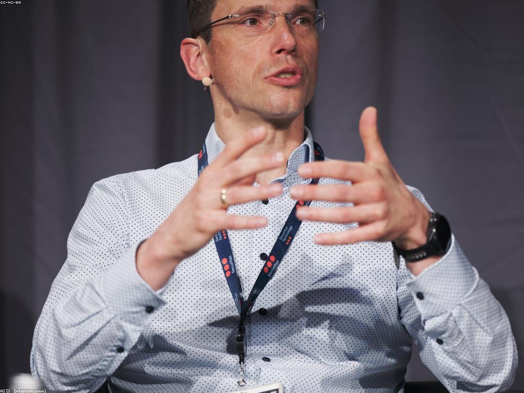 សារៈសំខាន់នៃការយល់ដឹងអំពីសុវត្ថិភាពក្នុងអាជីវកម្ម